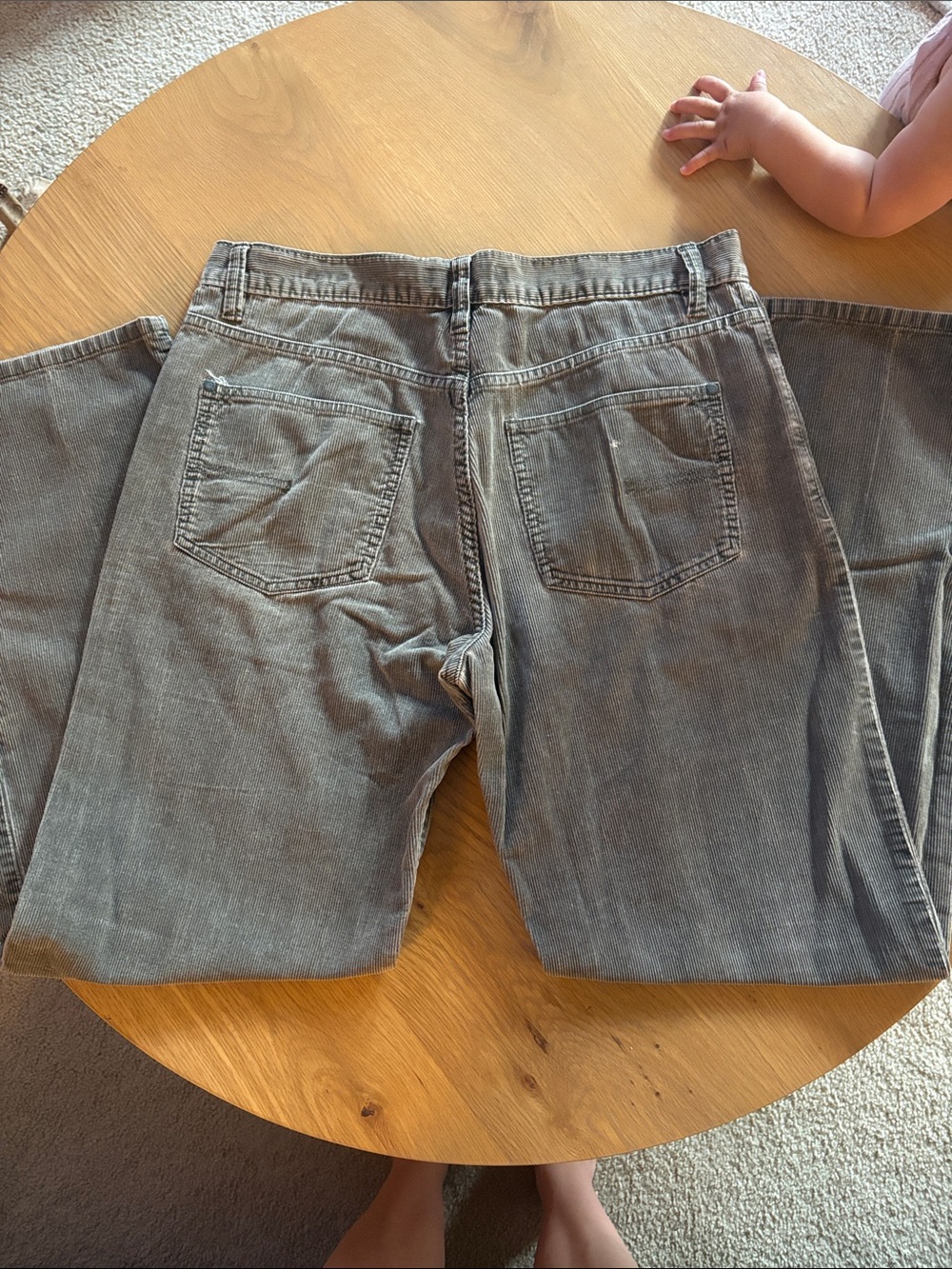 Calvin Klein Jeans Men's Straight Leg in Faded Gray